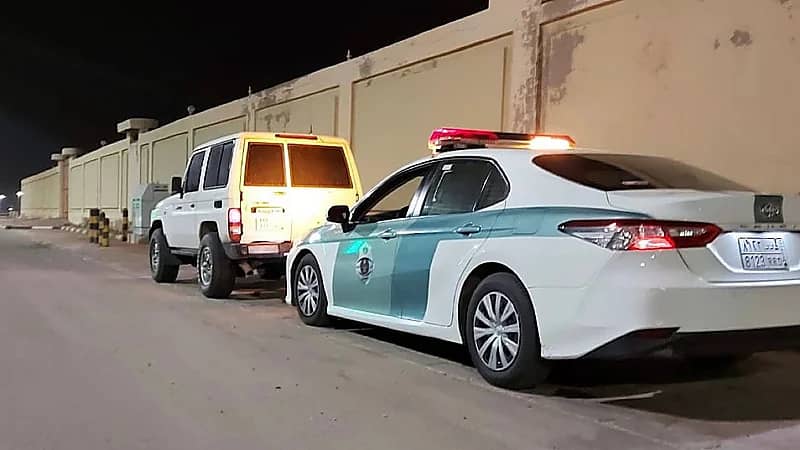 "المرور" يضبط قائد مركبة لمخالفته النظام
