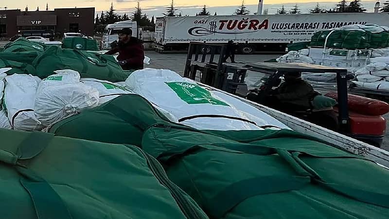 فيديو..لقطات من دخول المساعدات السعودية إلى سوريا