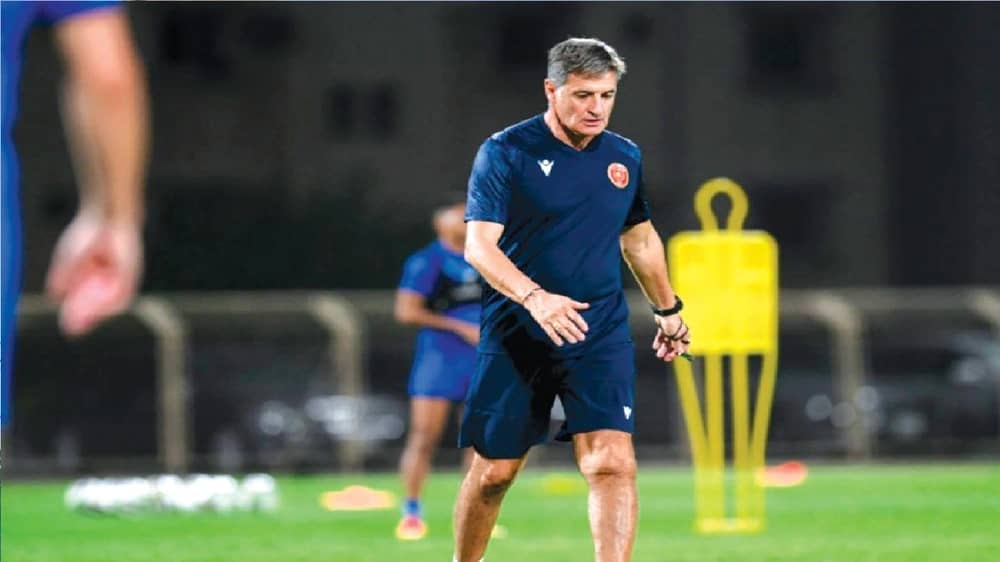 القادسية ينهي رسميا عقد المدرب ميتشيل