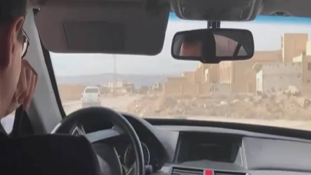 لقطات مسربة لسخرية بشار الأسد ومستشارته من الشرطة السورية.. فيديو