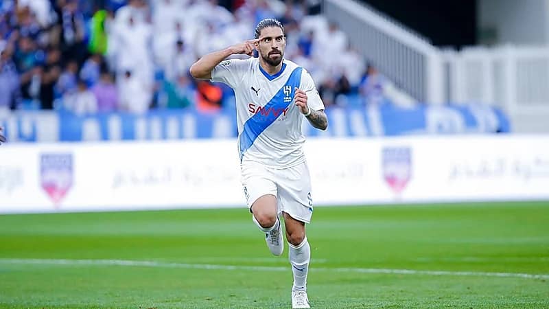 الهلال يتأهل لربع نهائي كأس الملك سلمان للأندية العربية .. فيديو