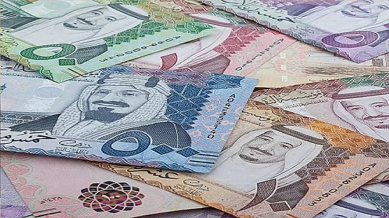 شاهد .. رحلة تطوير الريال السعودي من الإصدارات الفضية والورقية
