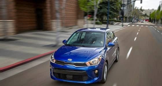 كيا ريو وستينجر 2018 تتفوقان على كافة المنافسين