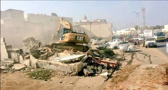 بالصور.. أمانة جازان ترفع 23 ألف طن من المخلفات الصلبة والبناء