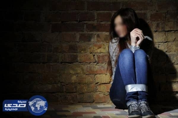 ثلاث أمهات مصريات  استدرجن جارتهن وقدموها هدية لأبنائهن لاغتصابها!