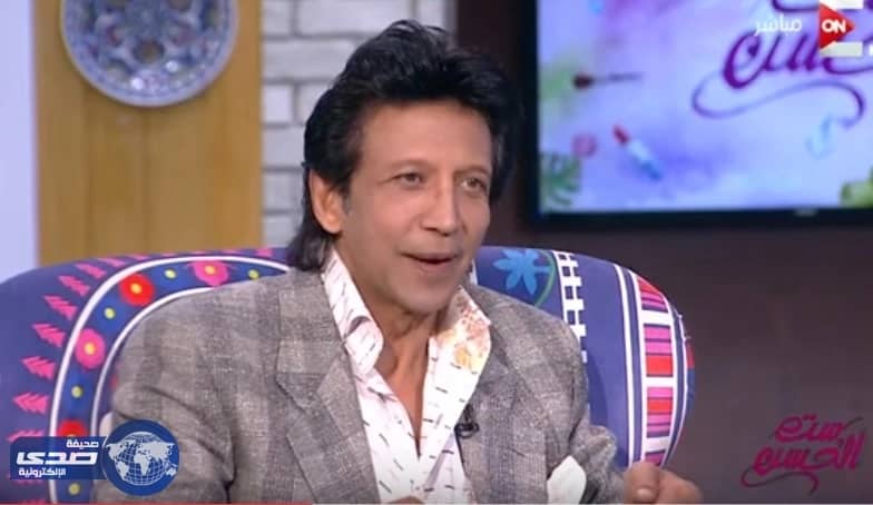 بالفيديو.. حسن منصور: الأطباء رموني في القمامة عند ولادتي لظنهم اني توفيت