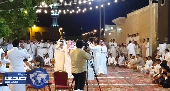 سجين يشارك شقيقته حفل زفافها من داخل محبسه