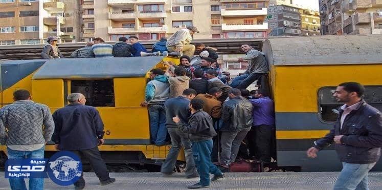 لص يستخدم الكيك لسرقة ركاب القطار دون عناء