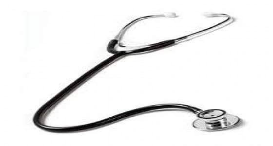 أمريكية تتهم طبيبًا بتحسس أجزاء حساسة من جسدها بالكويت