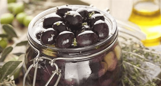 فوائد لن تتوقعيها عندما تتناولي مخلل الزيتون الأسود