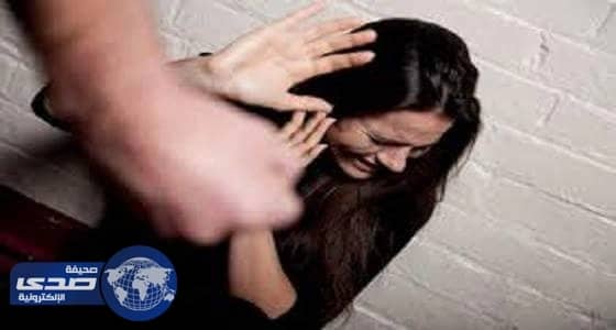 سيدة مصرية : زوجي المسنّ زوّجني لغيره مقابل 10 آلاف جنيه