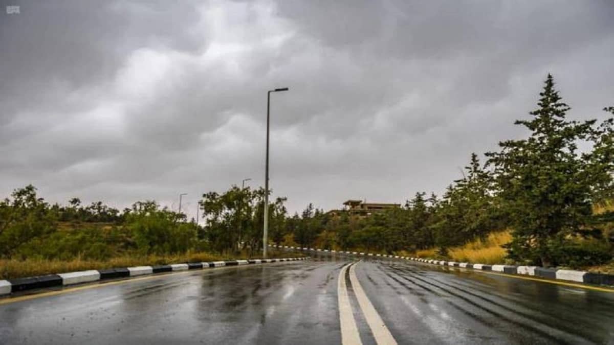 الأرصاد: رياح نشطة وارتفاع الأمواج على محافظة ينبع