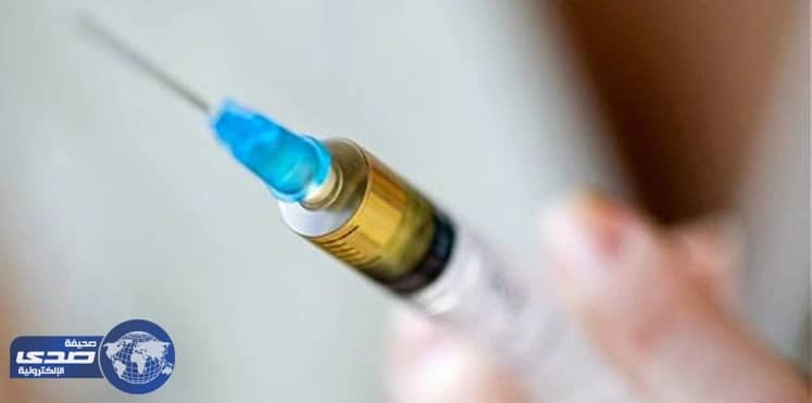 بحرينية صماء تحاول قتل شرطي بإبرة تستخدمها بتعاطي المخدرات