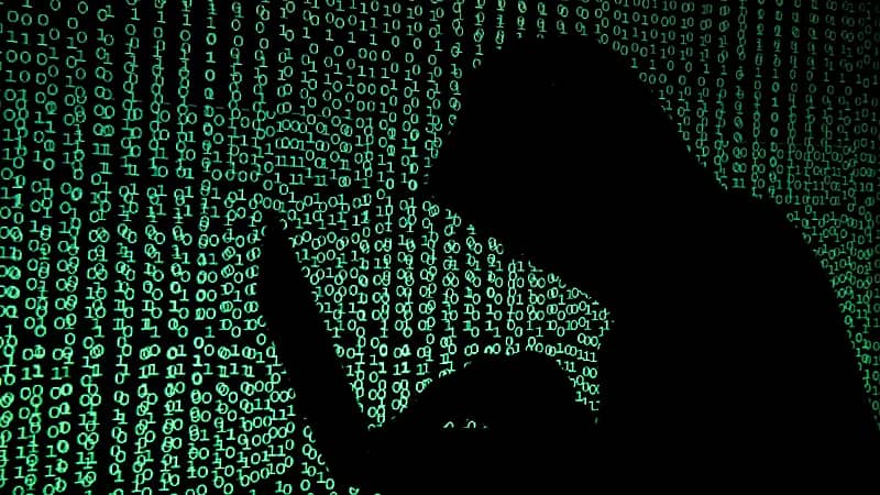 بالفيديو .. إجراء يجب اتباعه حال تضرر المنشأة من حملات التضليل بمواقع التواصل