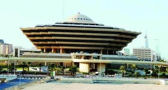 النيابة تحقق مع 24 مواطنًا ويمنيين في قضايا تمس الأمن الوطني