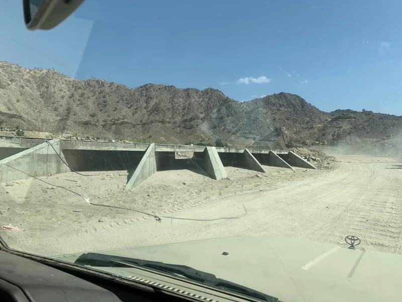 بالفيديو.. الأهلي يصعد لـ الصدارة بعد هزيمة الوحدة