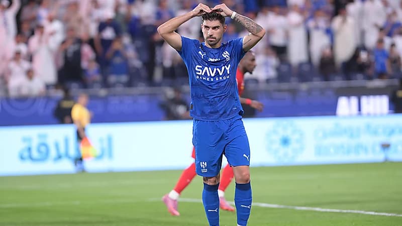 نيفيز يهدي هدف التعادل أمام القادسية لصديقه الراحل جوتا .. فيديو