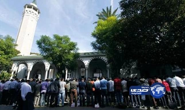 مجهول يلقى مادة حارقة على مسجد "خادم الحرمين"في إسكتلندا