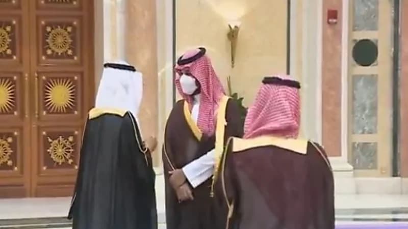 شاهد.. حديث جانبي بين ولي العهد ووزير الطاقة خلال قمة مبادرة الشرق الأوسط الأخضر