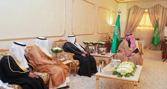 بالصور.. معلمة تشجع طلابها على الرسم بطريقة مذهلة