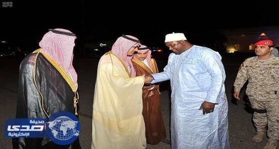 رئيس جامبيا يُغادر المدينة المنورة