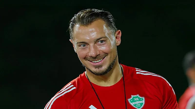 الأهلي يواصل استعداداته لمواجهة العربي