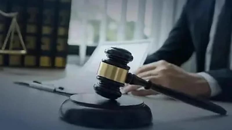 السجن 35 عاما بحق قاضي قتل زوجته