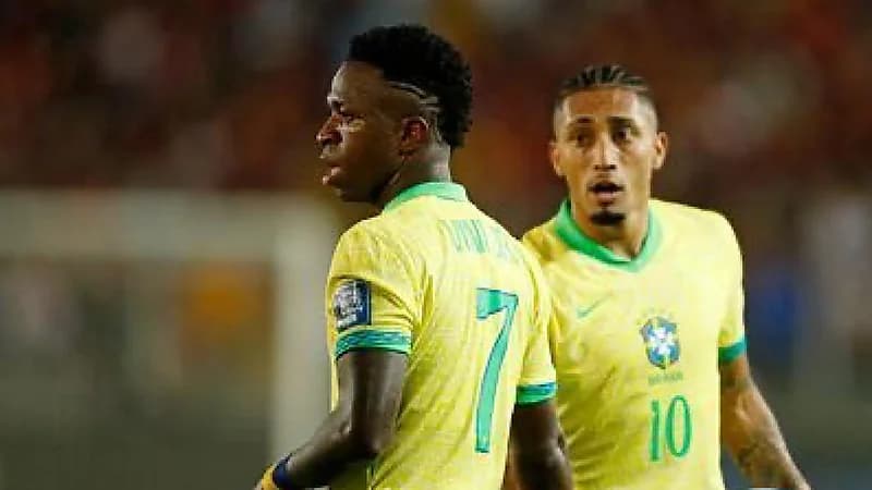 ‎رافينيا ينفعل على فينيسيوس بسبب محاولته إهدار الوقت .. فيديو