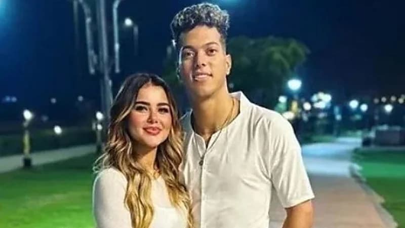 النيابة تقرر صرف زوجة إمام عاشور بعد سماع أقوالها .. فيديو