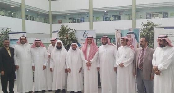 بالصور.. " العيسى " يتابع سير الاختبارات بالمدارس