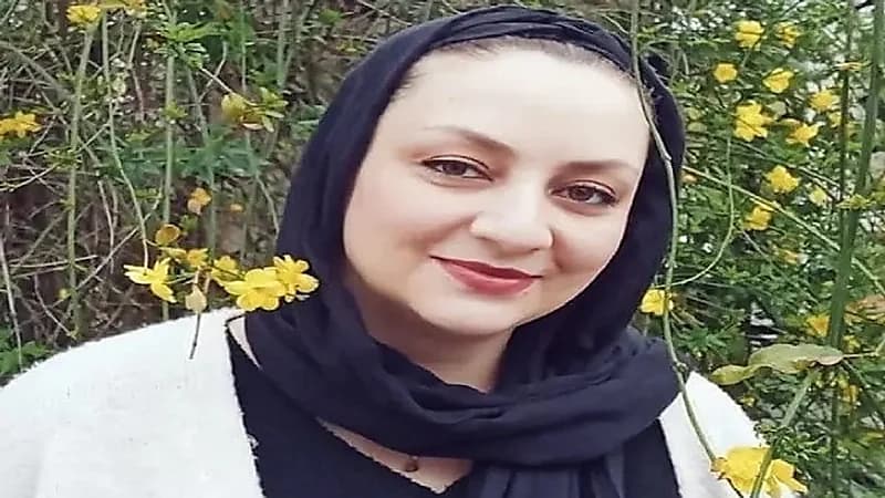إيرانية تكشف تعرضها للتفتيش "عارية"