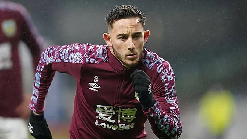 براونهيل يصل المملكة للفحص الطبي والتوقيع للشباب