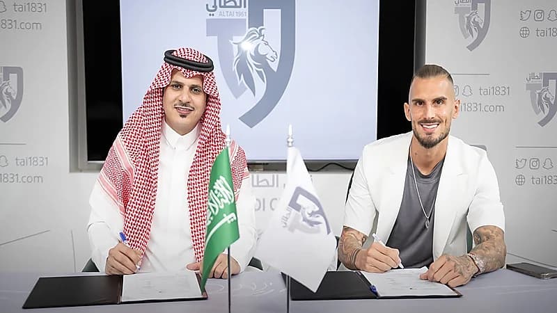 الطائي يتعاقد رسميا مع دوقانيتش