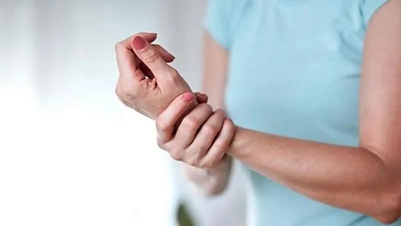 نصائح هامة للعاملين بالمكاتب لتفادي التهاب المفاصل