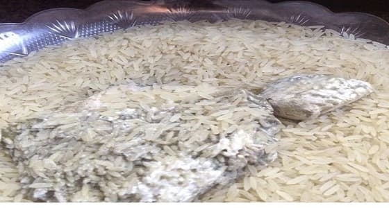 تسمم مواطن من لحوم مجهولة المصدر داخل أكياس الأرز.. والتجارة تستجيب