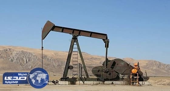 النفط يرتفع لـ 49 دولارًا مع تباطؤ أنشطة الحفر الأمريكية