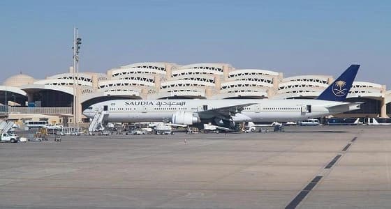 التقلبات الجوية تتسبب في إلغاء رحلات جوية وتأجيلها برفحاء والجوف