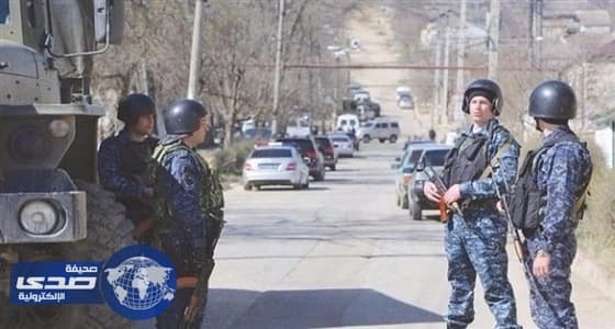 اعتقال قطريين في مطار كازاخستان قبل تهريبهما 29 صقرا