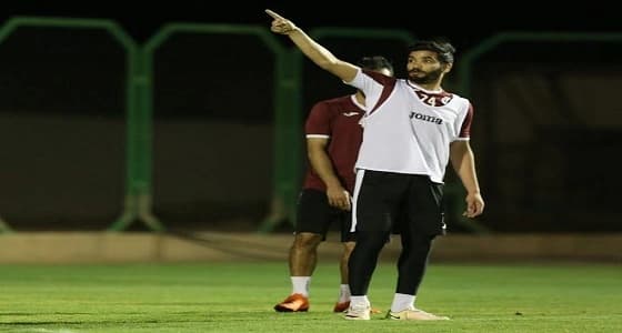 الأهلي ينوي استعادة لاعبه من الفيصلي