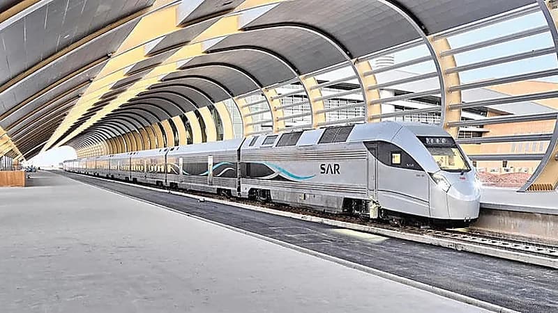 سار راعٍ بلاتيني لمعرض العمرة والزيارة