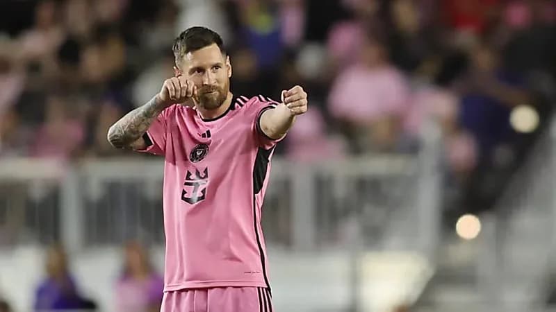 ماركا: لا مفاوضات بين ميسي والأندية السعودية