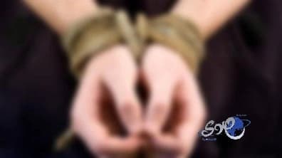 طالب جامعي يحتجز رهائن من أجل الحصول على بيتزا ومياه غازية