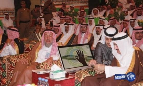 وزير البلديات يدشن مشروعات تنموية بخميس مشيط