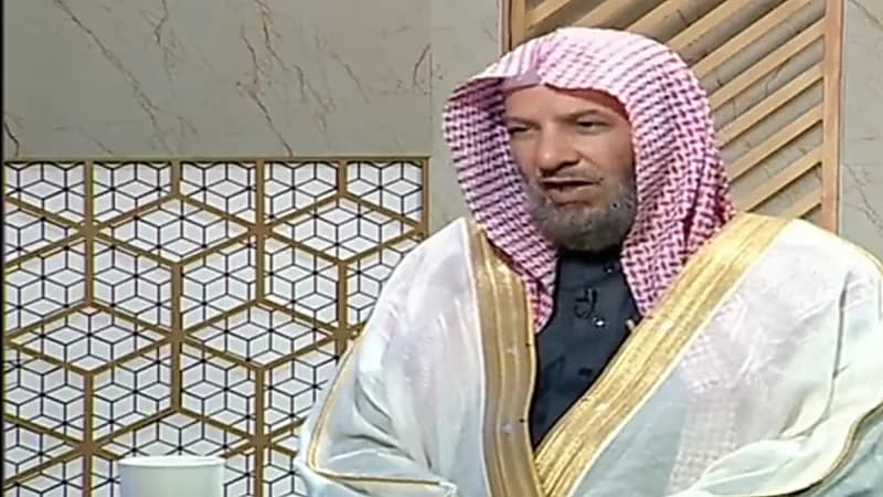 بالفيديو.. هل يجب الوضوء بعد خلع الجوارب التي تم المسح عليها؟ الشثري يجيب