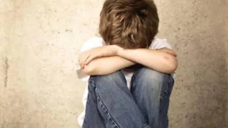 حارس عقار يعتدي جنسيا على طفل داخل دورة مياه