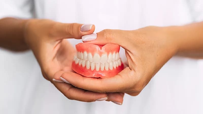 بالفيديو.. "الضمان الصحي" يوضح حدود التغطية التأمينة لمشاكل الأسنان