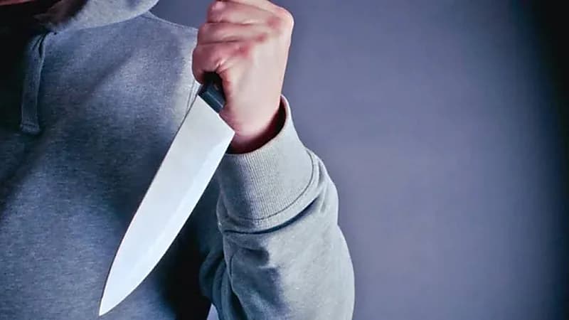 شاب يقتل والدته طعنًا في تونس