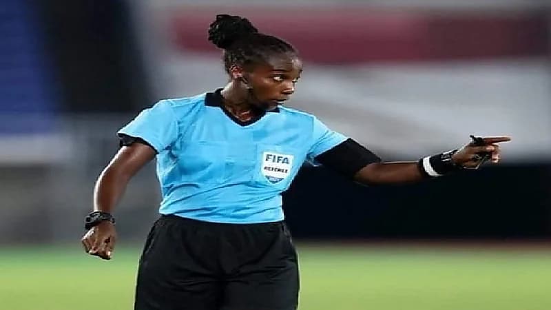لأول مرة في التاريخ.. طاقم تحكيم نسائي يدير مباراة زيمبابوي وغينيا