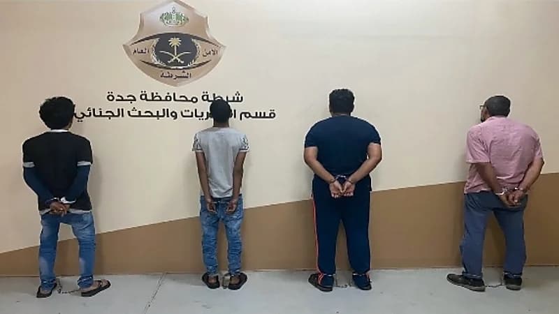 بالفيديو.. استرداد 22 مركبة مسروقة استخدمت في سلب العمالة بجدة