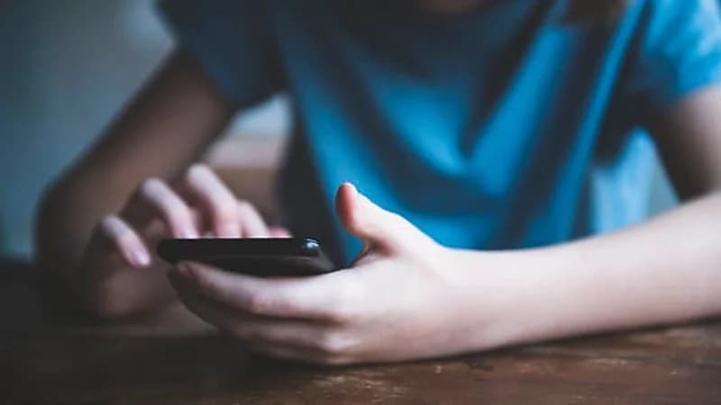 أكثر 5 تأثيرات صحية للاستخدام المفرط للجوال